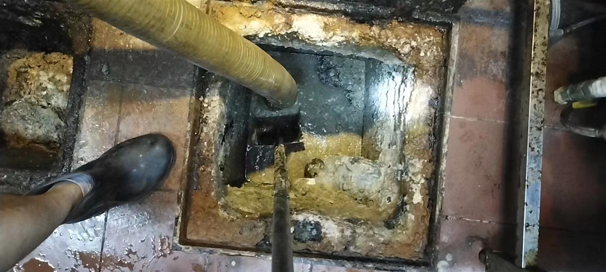 烟台污水池清理一般都有毒气，怎么预防中毒呢？